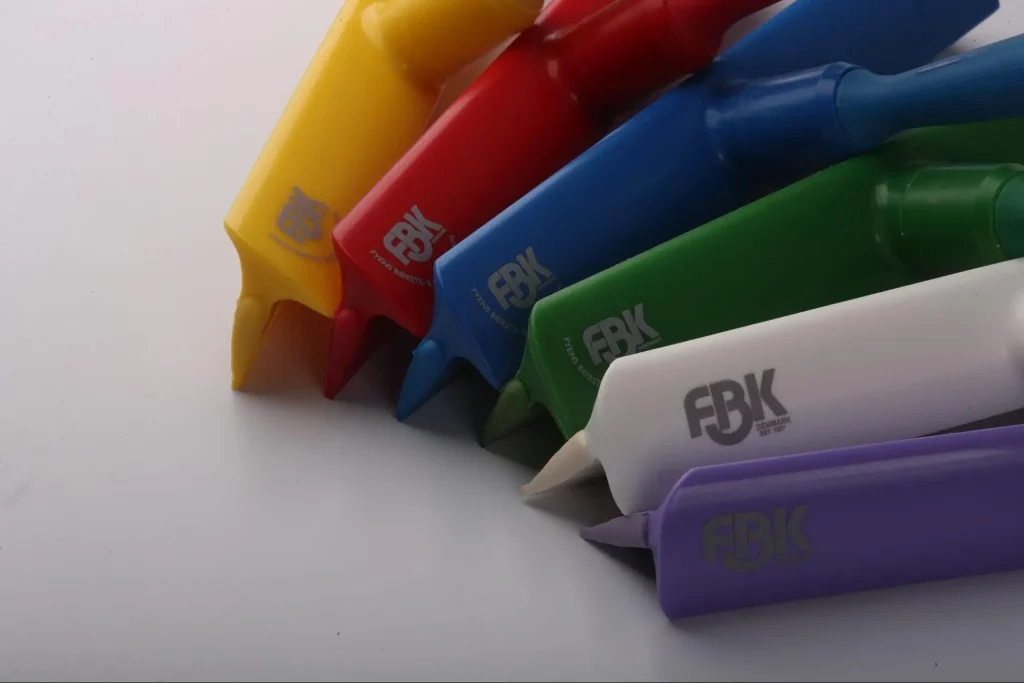 produtos da brasmo seguindo o código das cores e atuando em como evitar contaminação cruzada