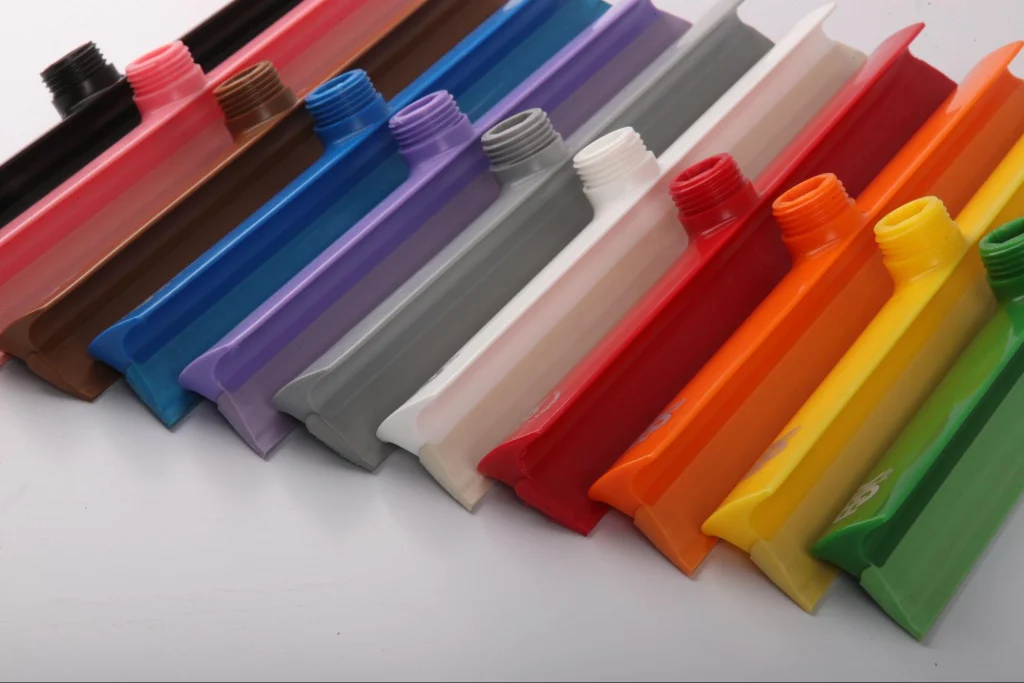 utensílios com o código das cores ajudam a manter a validade do pgr